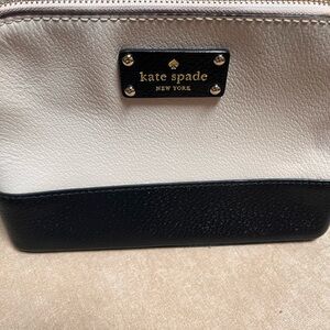 kate spade Two-Tone Black and Cream Crossbody Bag with Gold Plaque